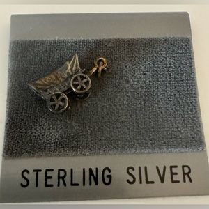 🩶 Sterling, silver vintage, wagon charm